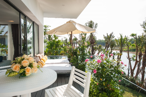 Hàng trăm khách hàng dự lễ mở bán Flamingo Luxury Villa