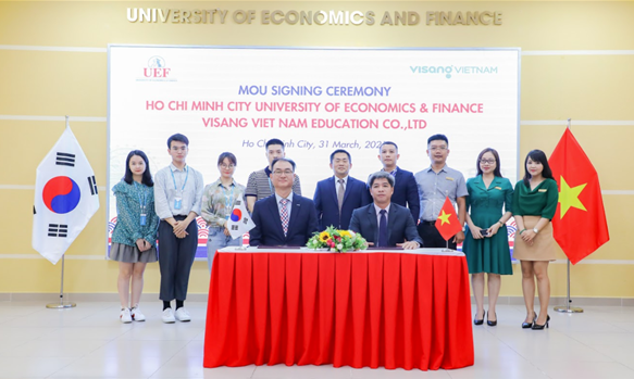 Visang Education khai trương lớp học tiếng Hàn thông minh tại 2 trường đại học TP.Hồ Chí Minh